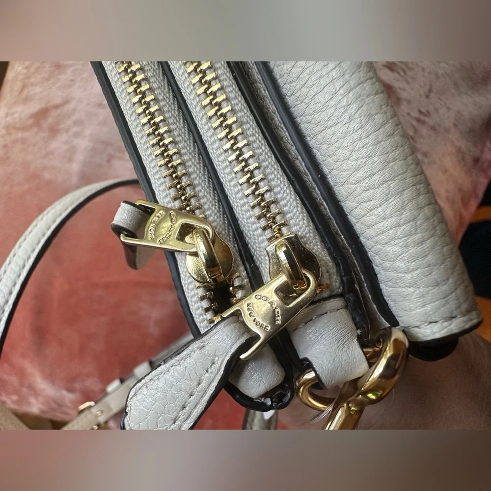 NWT Coach crossbody bag